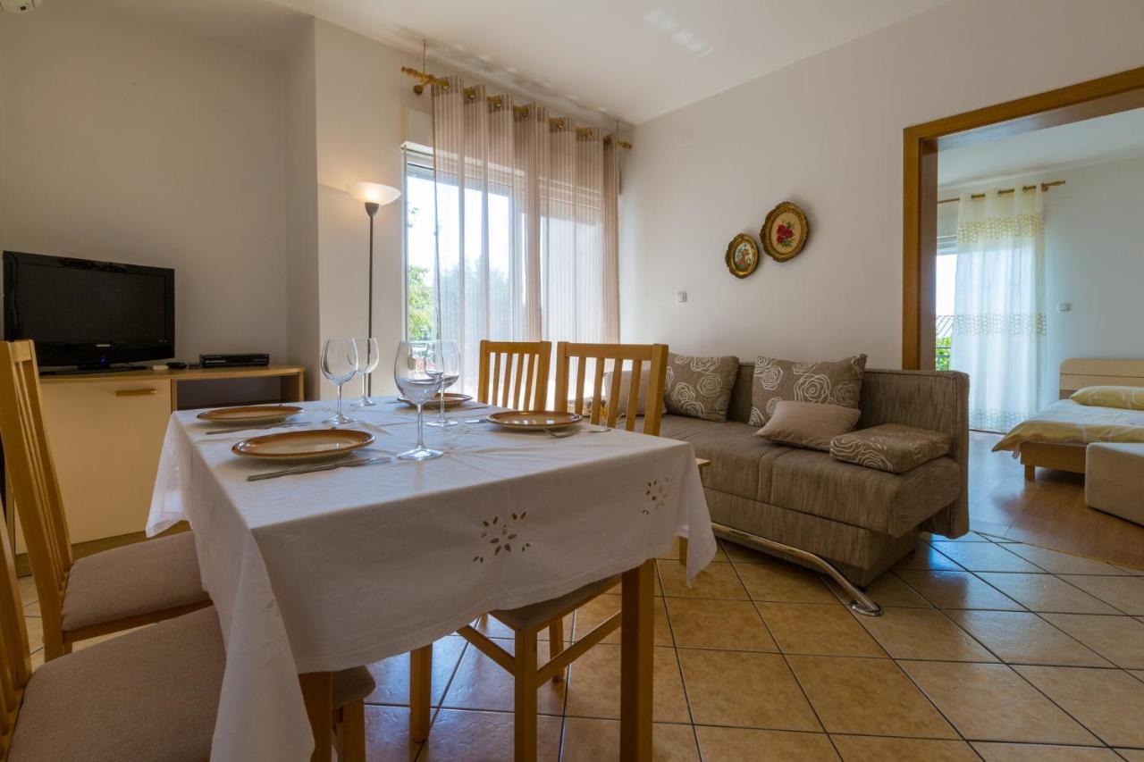 Apartments Domino R دْغاماي المظهر الخارجي الصورة