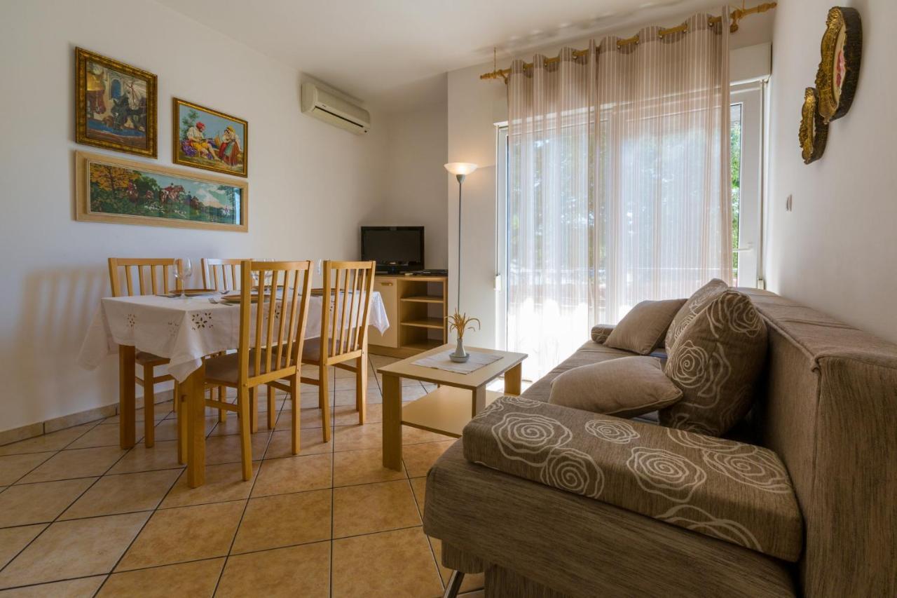 Apartments Domino R دْغاماي المظهر الخارجي الصورة